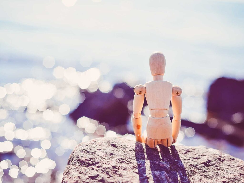 Dummy facing the emptiness.
