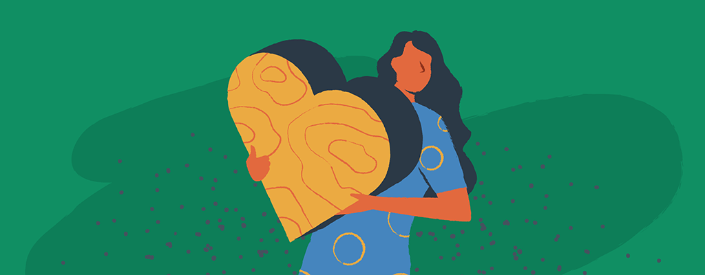 A girl who loves EasyWP holds a yellow heart shape